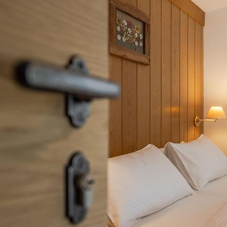 Villa Resi B&B 코르바라 인 바디아 외부 사진